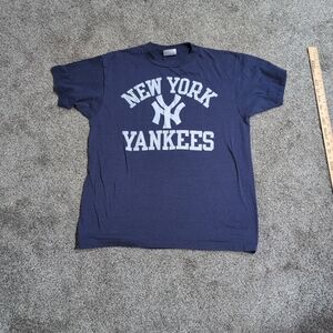 Vintage New York Yankees T Shirt Cotton Blue Hanes L USA